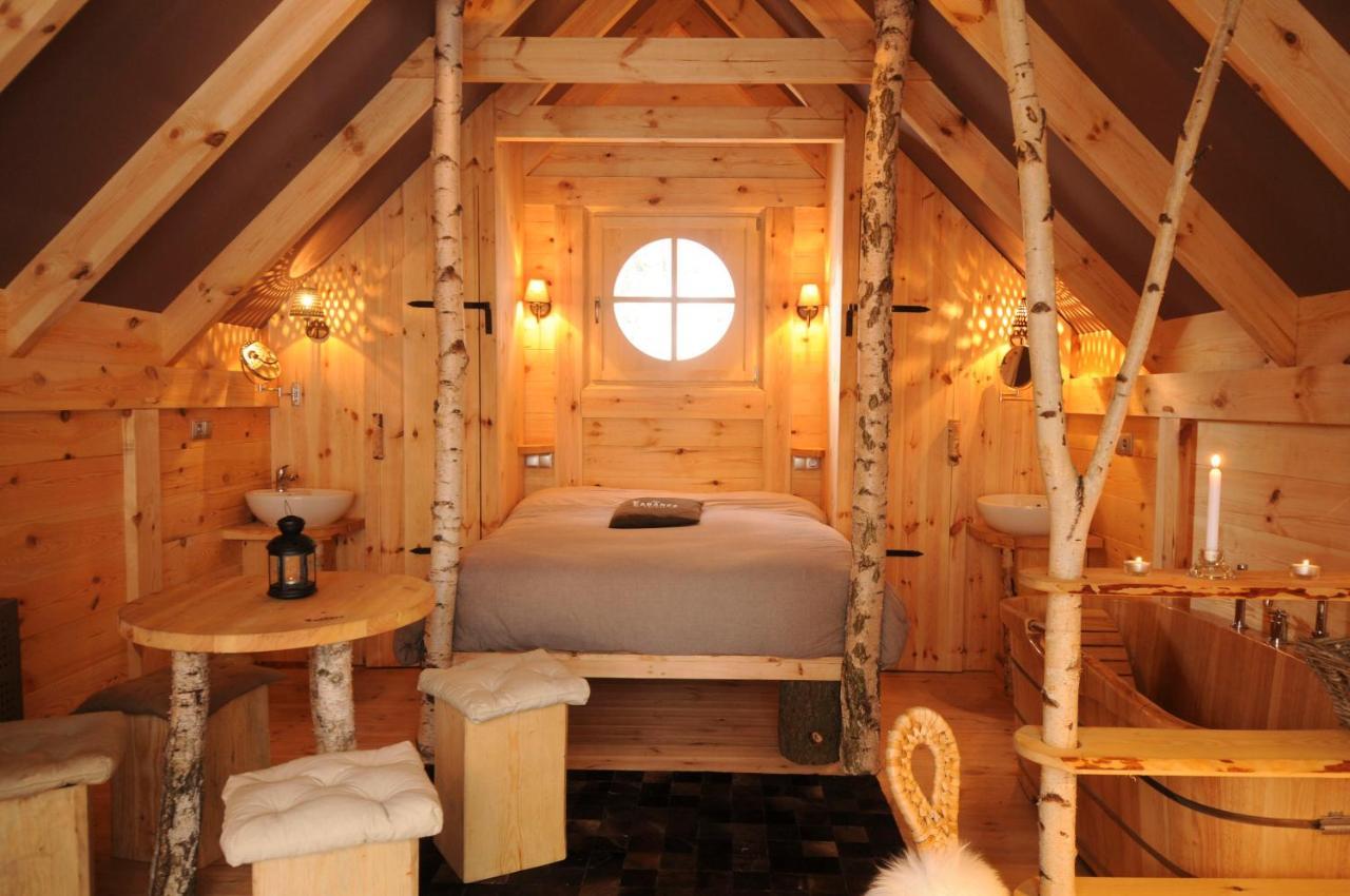 Cabane Lodge Domaine Du Lac Chambon Murol Exterior foto