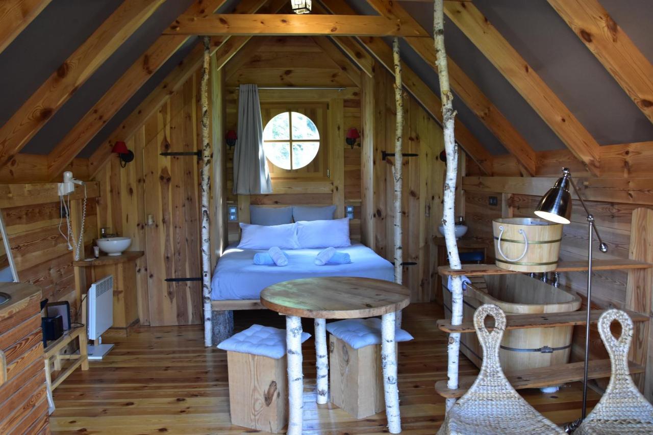 Cabane Lodge Domaine Du Lac Chambon Murol Exterior foto